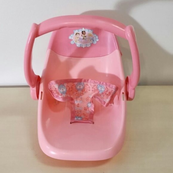 Disney Baby Princess doll carrier with accessories - Picture 2 of 7